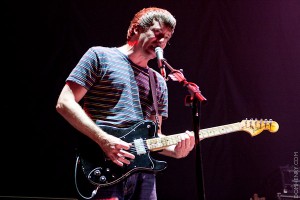 Graham Coxon playing at the Capital FM Arena Nottingham - photo by Dom Henry (c)